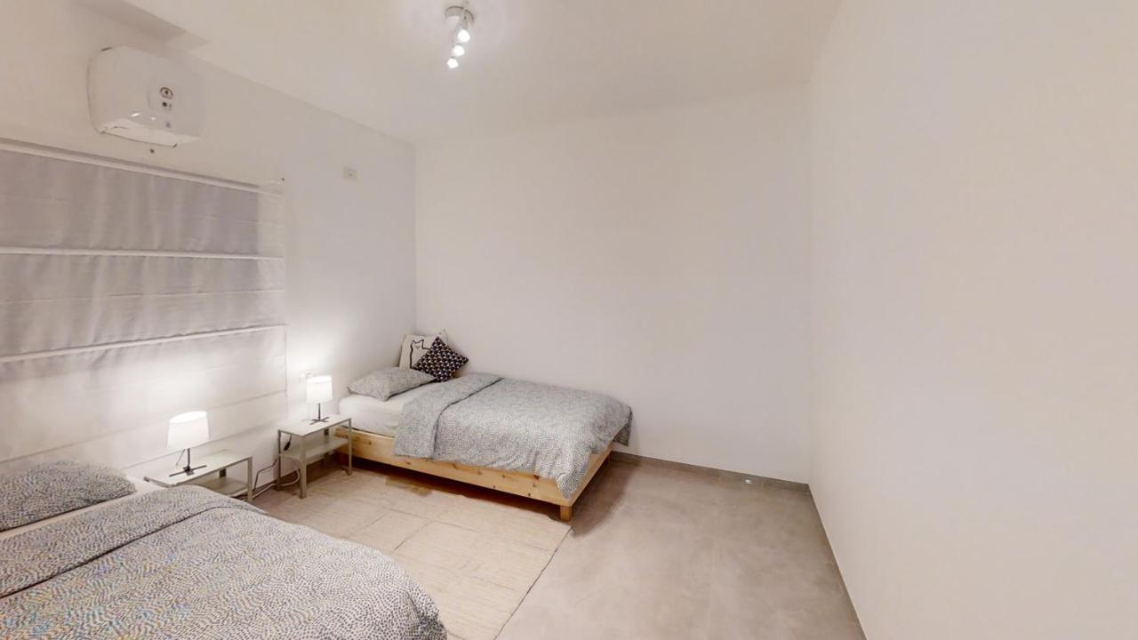 Luxury 3&4 Bedroom New Apartments - Close To The Beach & Bahai Gardens Haifa Exterior photo